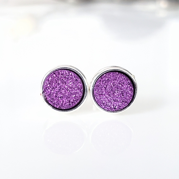 Jewelry - Silver-plated genuine agate druzy stud earrings